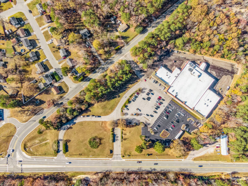 15702 jefferson davis hwy, colonial heights, va  United States