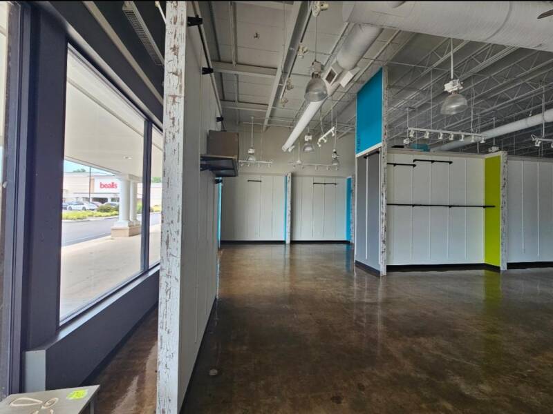 1305 e broad avenue, rockingham, nc  United States