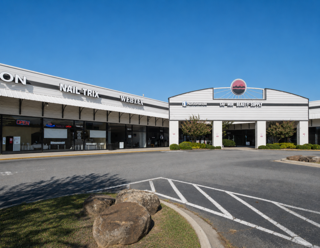 Property photo 3 — Hickory Grove Market – 7008 E W.T. Harris Blvd., Charlotte, NC 28215