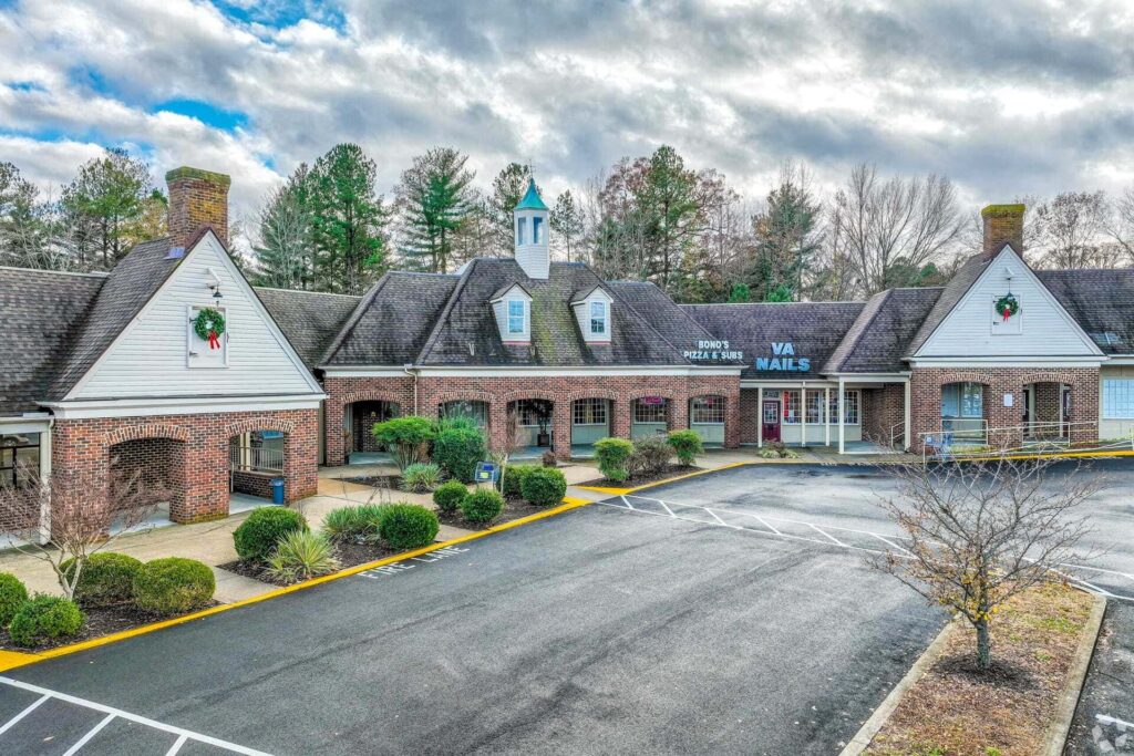 Property photo 5 — Cross Pointe Marketplace
