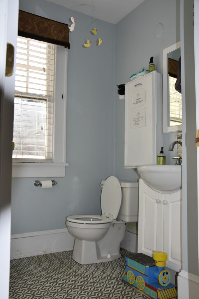 Property photo 4 — 341 N Caswell Rd
