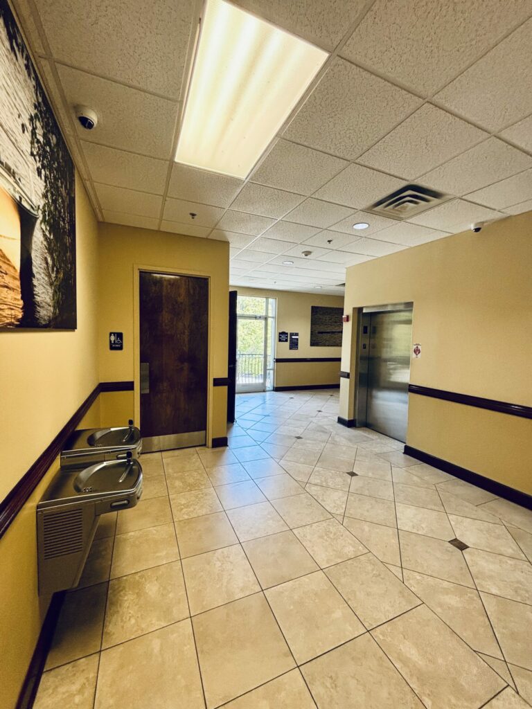 Property photo 9 — Harbor Square
