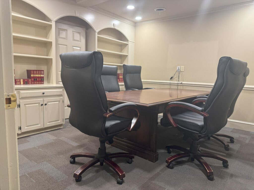Property photo 6 — 216 N McDowell St