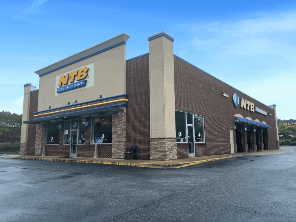 Property photo 8 — 4845 W Wendover Ave – Jamestown, NC
