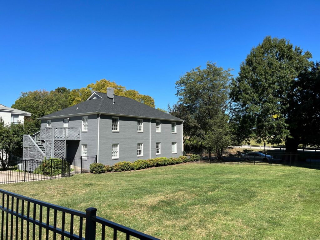 Property photo 8 — 217 & 221 W 11th St