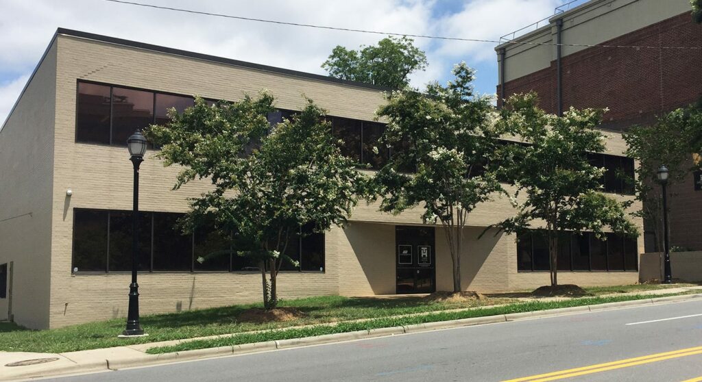 Property photo 1 — 916 W 5th St – Charlotte