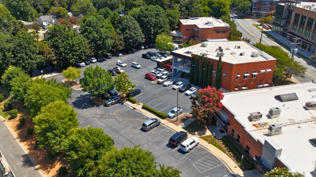Property photo 4 — 2010 South Tryon St