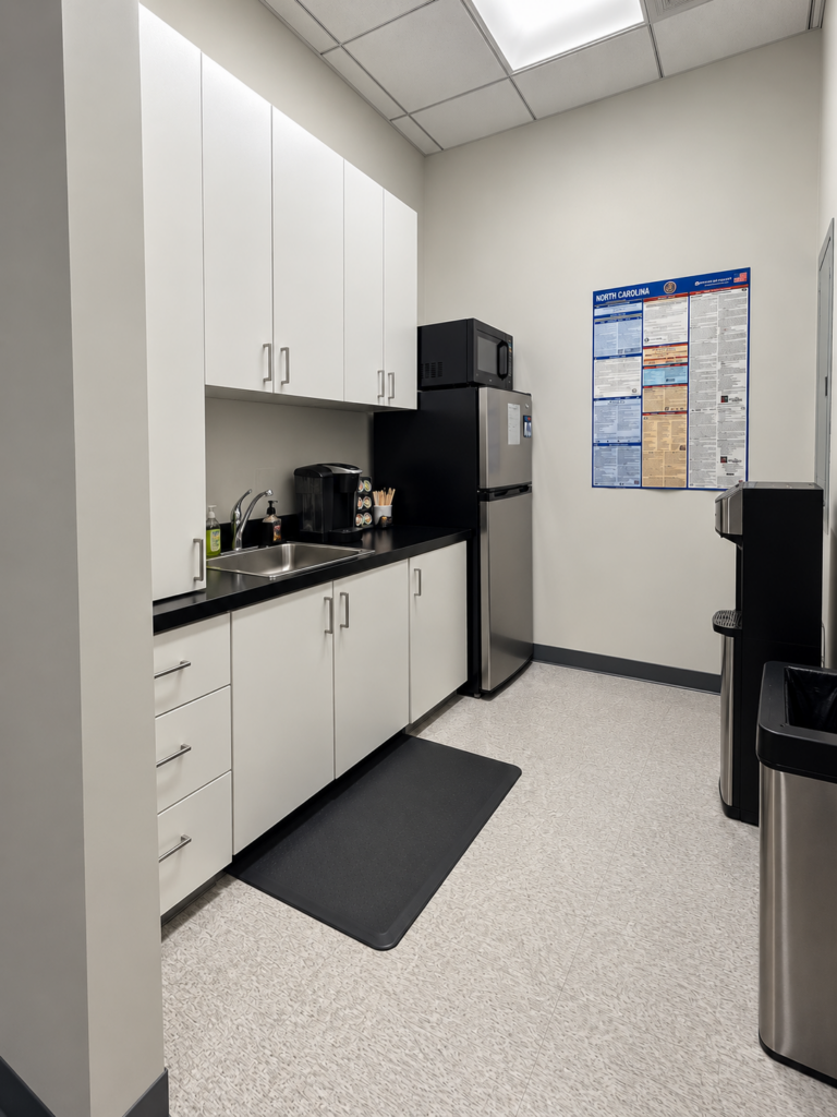 Property photo 7 — 1523 Elizabeth Avenue, Suite 120