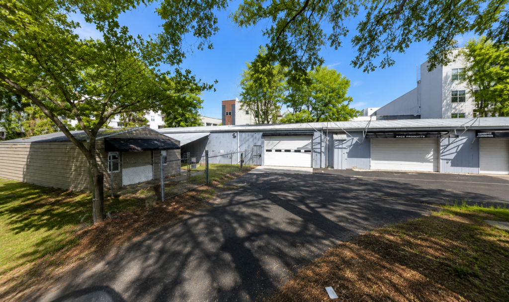 Property photo 2 — 411 E 13th Street